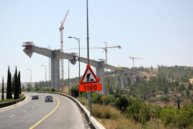 yeni bir köprü inşa         