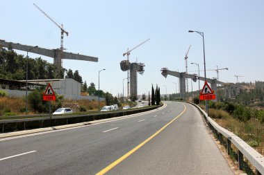 yeni bir köprü inşa         