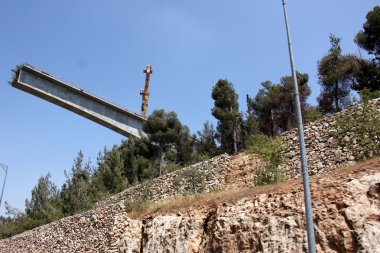 yeni bir köprü inşa         