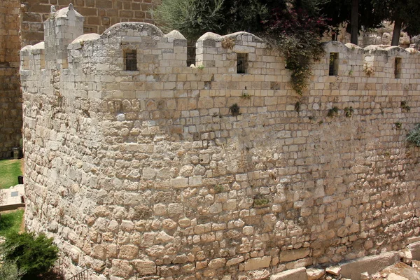 Caminar por la antigua Jerusalén — Foto de Stock