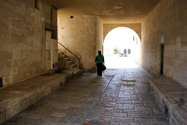 Caminhar através de Jerusalém antiga — Fotografia de Stock