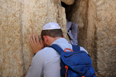 Kudüs 'ün eski şehrinde feryat eden duvar       