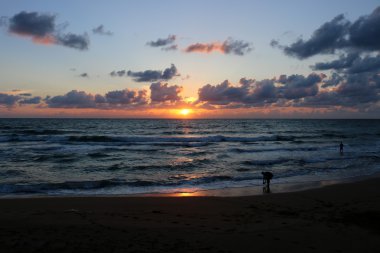 Akdeniz 'de gün batımı     