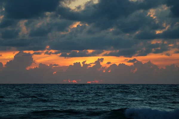 Sunset on the Mediterranean Sea — Stock Photo, Image