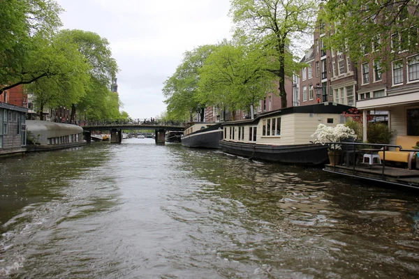Chodzić w Amsterdamie — Zdjęcie stockowe