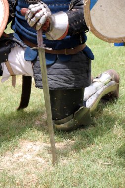 Spor ve savaş zırh      