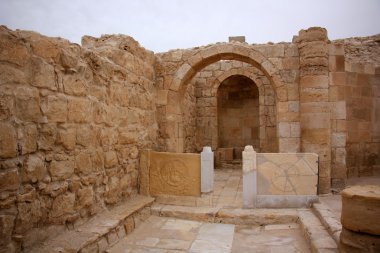 Eski kale Manastırı       