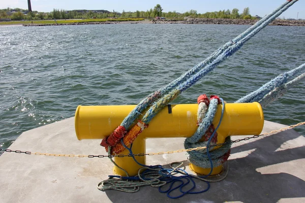 Muelle - un lugar para amarrar — Foto de Stock