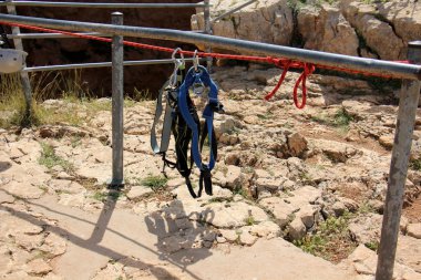 her zaman Sınırdaki telleri      