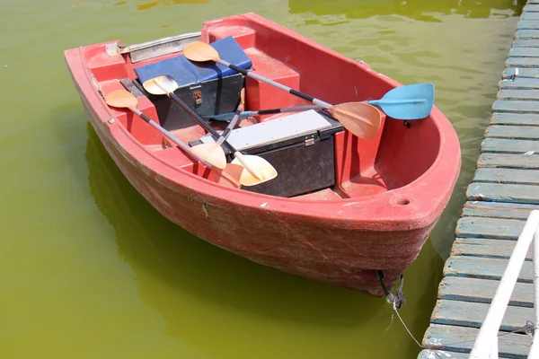 Boat on the beach — Stock Photo, Image