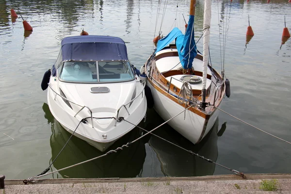 Boot am Strand — Stockfoto