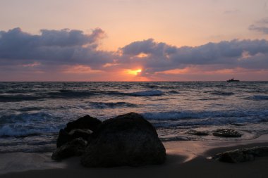 Akdeniz 'de gün batımı    