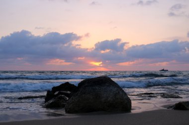 Akdeniz 'de gün batımı    