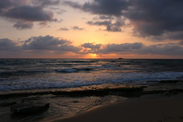 Akdeniz 'de gün batımı    