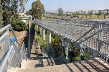 Köprü - yapay bir yapı      