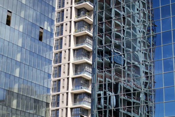 Windows in Tel - Aviv — Stock Photo, Image