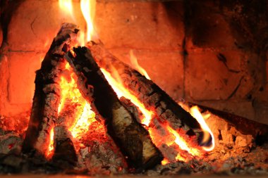 Huş yakacak odun yanan şömine