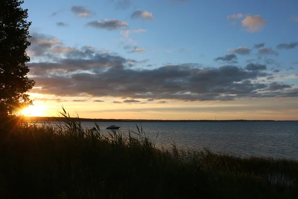 Svítání na jezeře Naroch — Stock fotografie