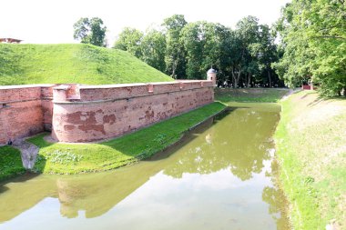 Nesvizh kale Usha nehrinde     