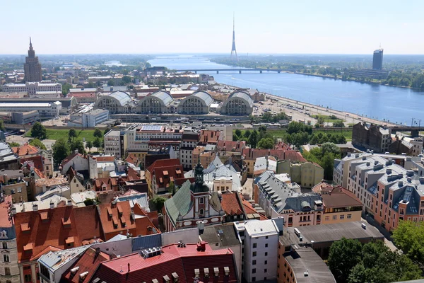 Maisons et toits de Riga — Photo