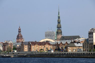 Riga şehirde yürümek 