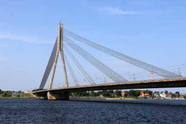 Köprü - yapay bir yapı 