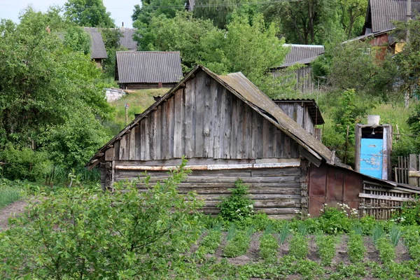 Старый деревенский дом — стоковое фото