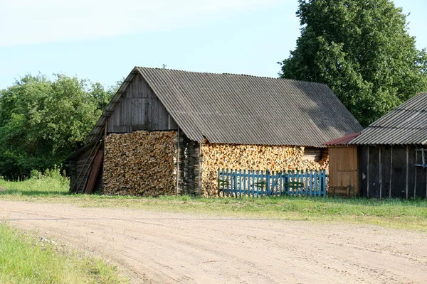 Altes Dorfhaus — Stockfoto