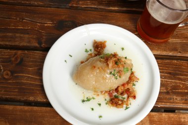 Masanın üzerine snack 