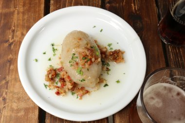 Masanın üzerine snack 