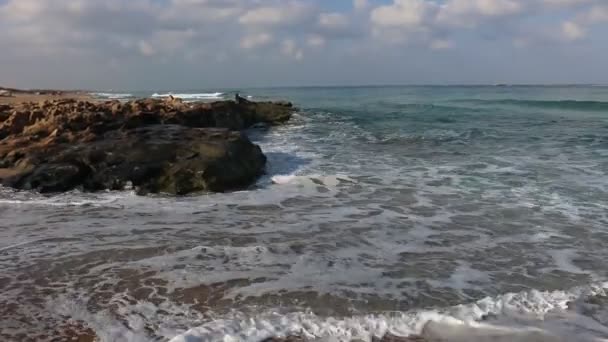 Берег Средиземного моря — стоковое видео
