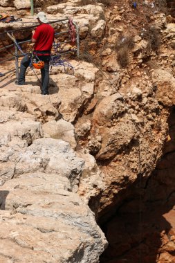 vadiye içine iniş için ip 