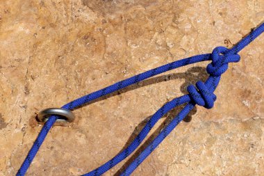 vadiye içine iniş için ip 