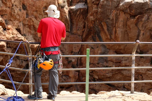 vadiye içine iniş için ip 