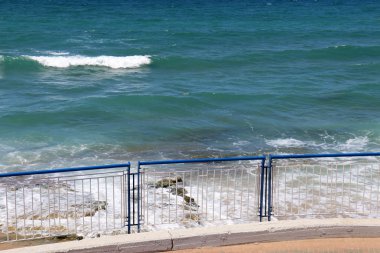 Akdeniz kıyısında 