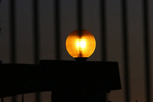 Дизайн Ліхтаря Освітлення Вулиць Великому Місті Ізраїлі — стокове фото