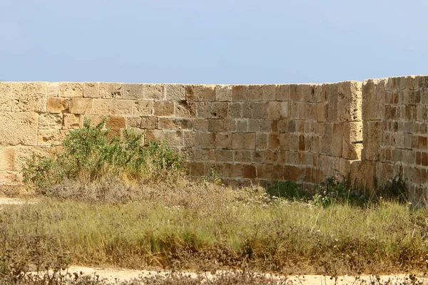Parede Pedra Concreto Uma Antiga Fortaleza Cruzada Norte Estado Israel — Fotografia de Stock
