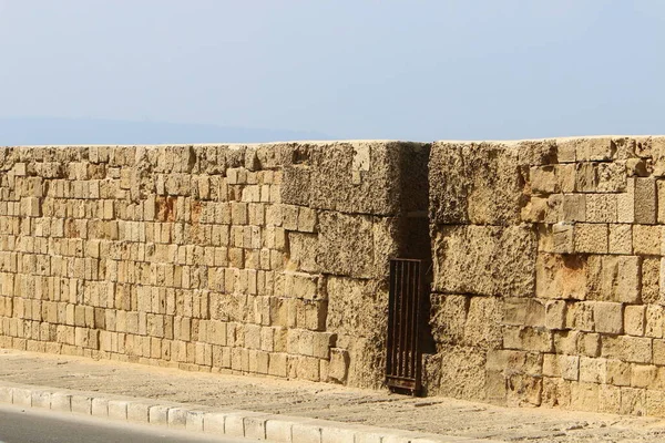 Mauer Aus Stein Und Beton Einer Alten Kreuzritterfestung Norden Des — Stockfoto