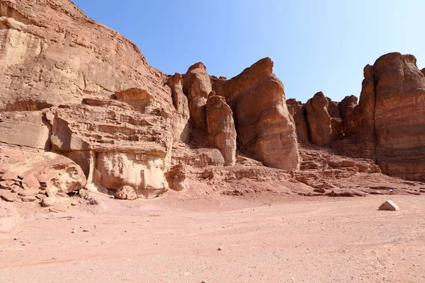 Süleyman Sütunları Srail Güneyindeki Eilat Yakınlarındaki Timna Vadisi Nde Jeolojik — Stok fotoğraf