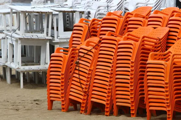 Cadeiras Mesas São Dobradas Fechadas Restaurantes Praias Estão Fechados Epidemia — Fotografia de Stock