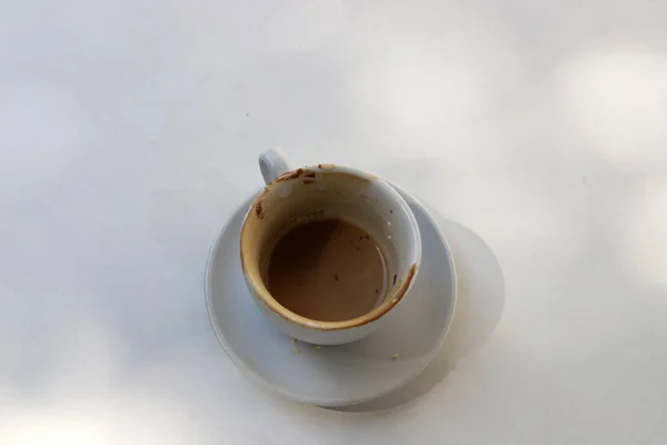 Een Glas Koffie Een Tafel Een Restaurant — Stockfoto