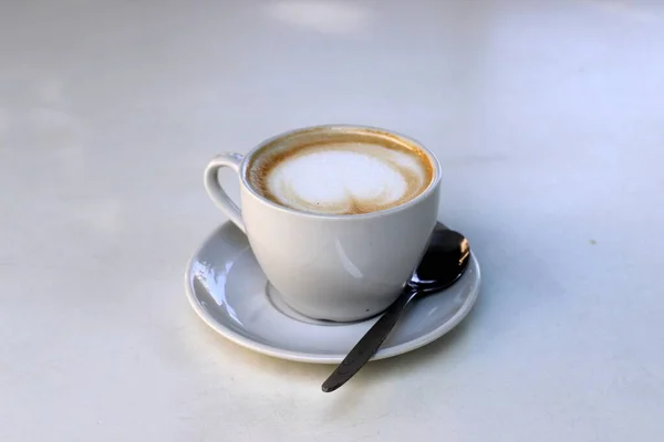 Verre Café Sur Une Table Dans Restaurant — Photo