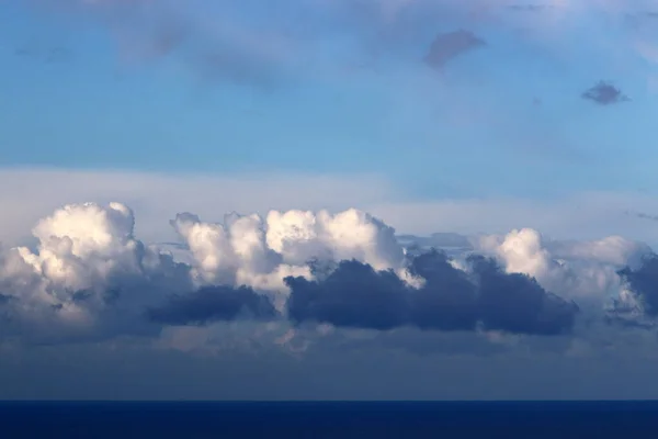 Nubes Lluvia Cielo Sobre Mar Mediterráneo Diciembre Temporada Lluvias Israel — Foto de Stock