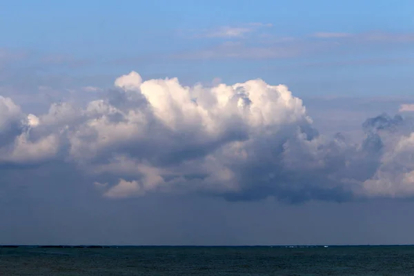 Nubes Lluvia Cielo Sobre Mar Mediterráneo Diciembre Temporada Lluvias Israel — Foto de Stock