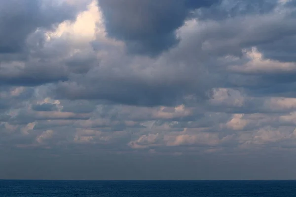 Nuvole Pioggia Nel Cielo Sul Mar Mediterraneo Dicembre Stagione Delle — Foto Stock