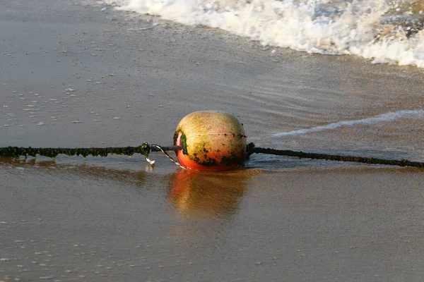 Ein Seil Mit Schwimmbojen Einem Sandstrand Der Mittelmeerküste Strand Einem — Stockfoto