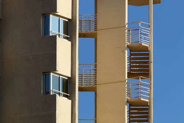 Лестница Является Архитектурной Деталью Строительства Жилья Израиле Структура Виде Ряда — стоковое фото