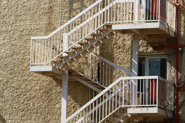 Лестница Является Архитектурной Деталью Строительства Жилья Израиле Структура Виде Ряда — стоковое фото