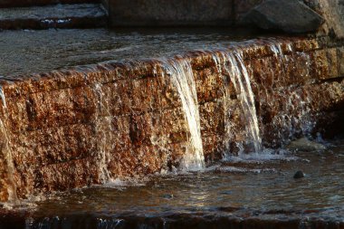 Kuzey İsrail 'deki dağlarda dağ kayaları ve büyük taşlar. 