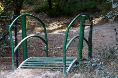 İsrail 'de bir köprünün parçaları. 